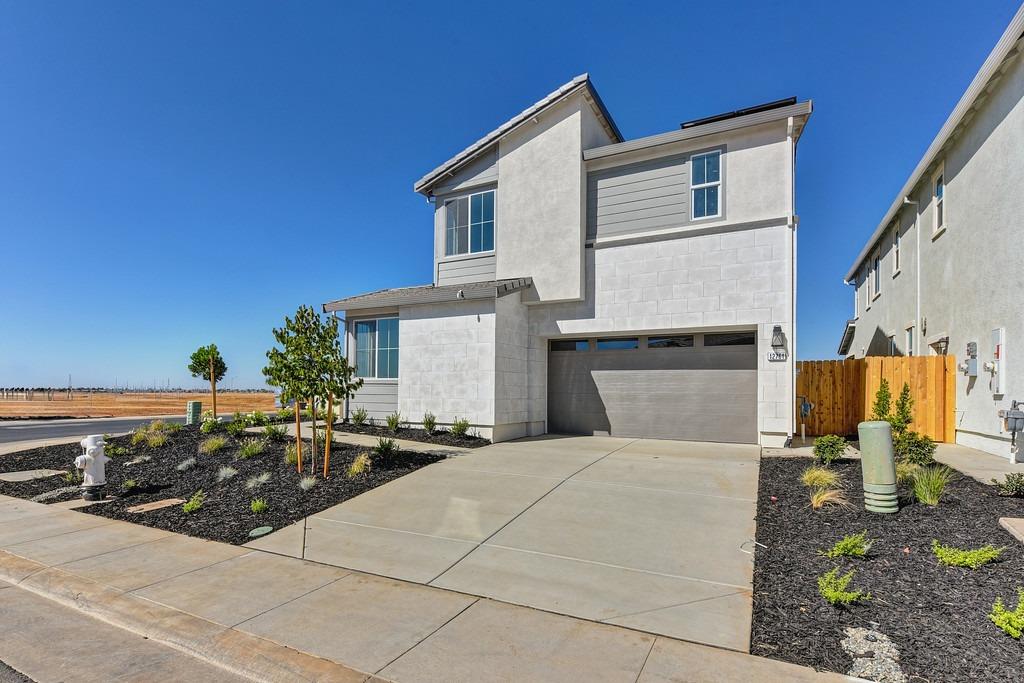 Photo of 12761 Mission Peak Wy in Rancho Cordova, CA
