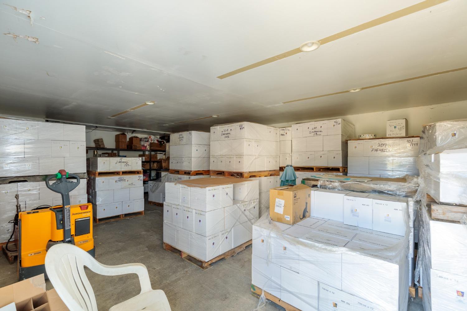 Gray Rock, Somerset, California image 11
