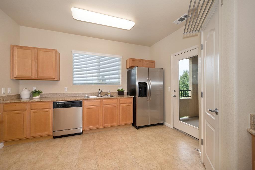 Photo #15: 223095405 Listing: Photo #15