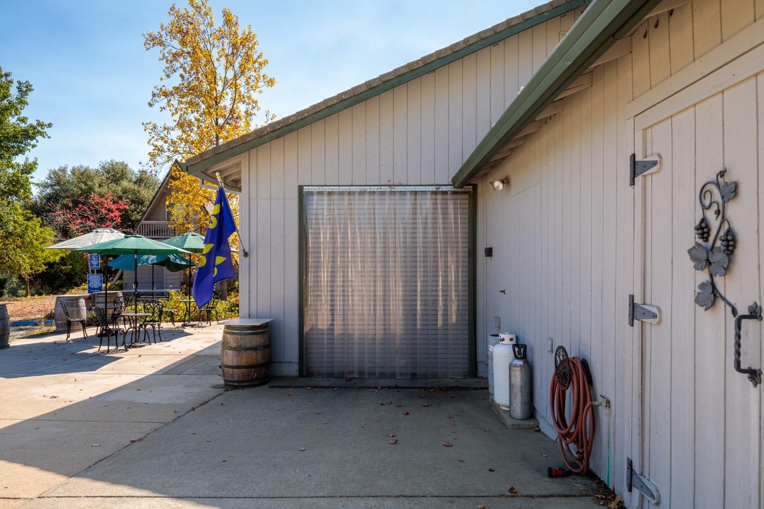 Gray Rock, Somerset, California image 12