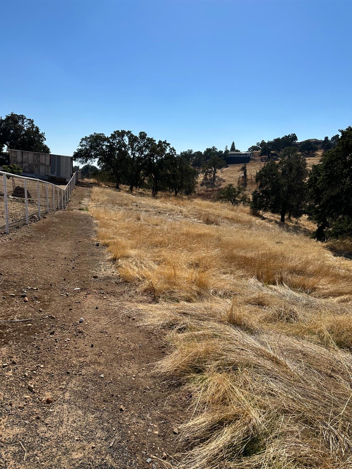 Zelma Way, La Grange, California image 10