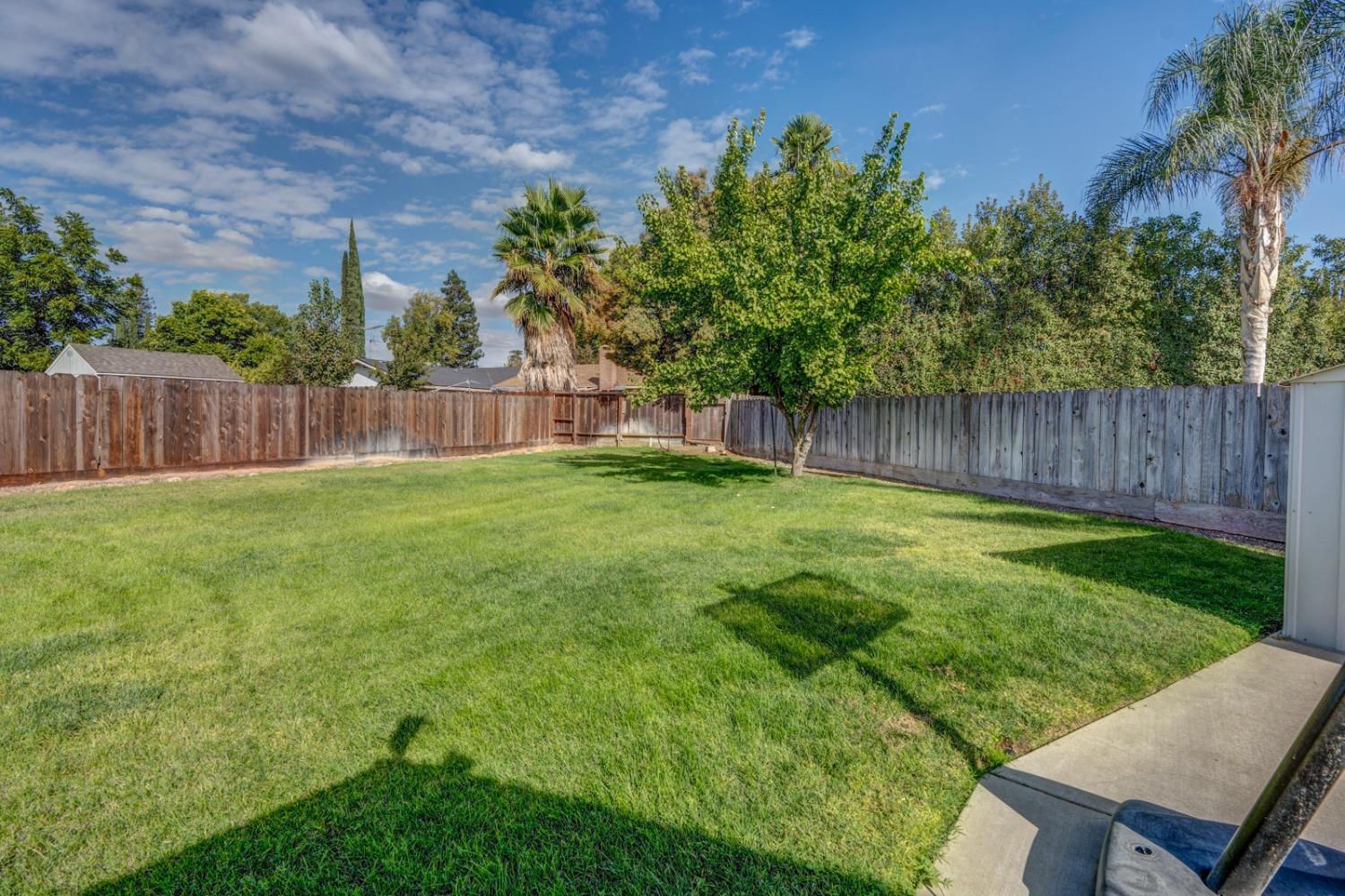 Stacey Court, Atwater, California image 33