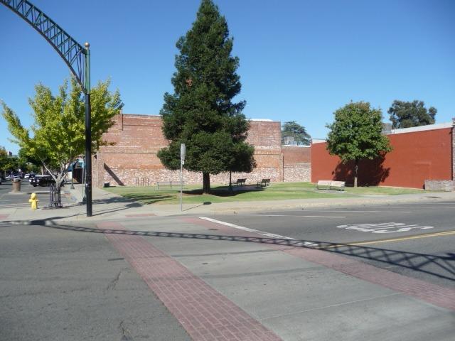 D Street, Marysville, California image 2