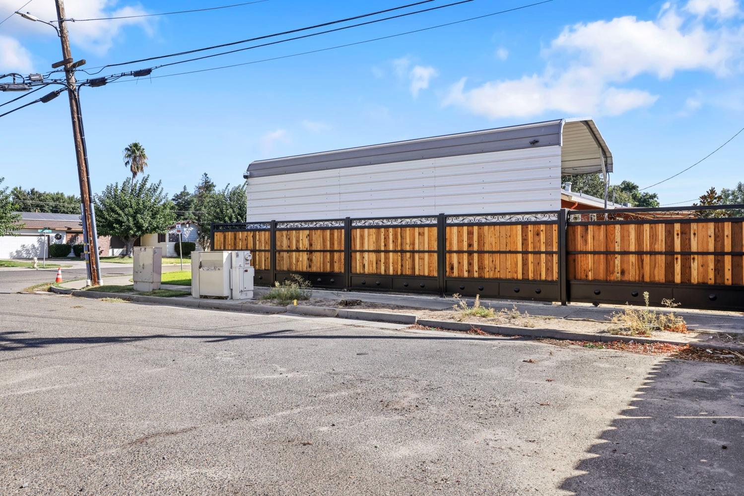 E Clinton Avenue, Atwater, California image 39