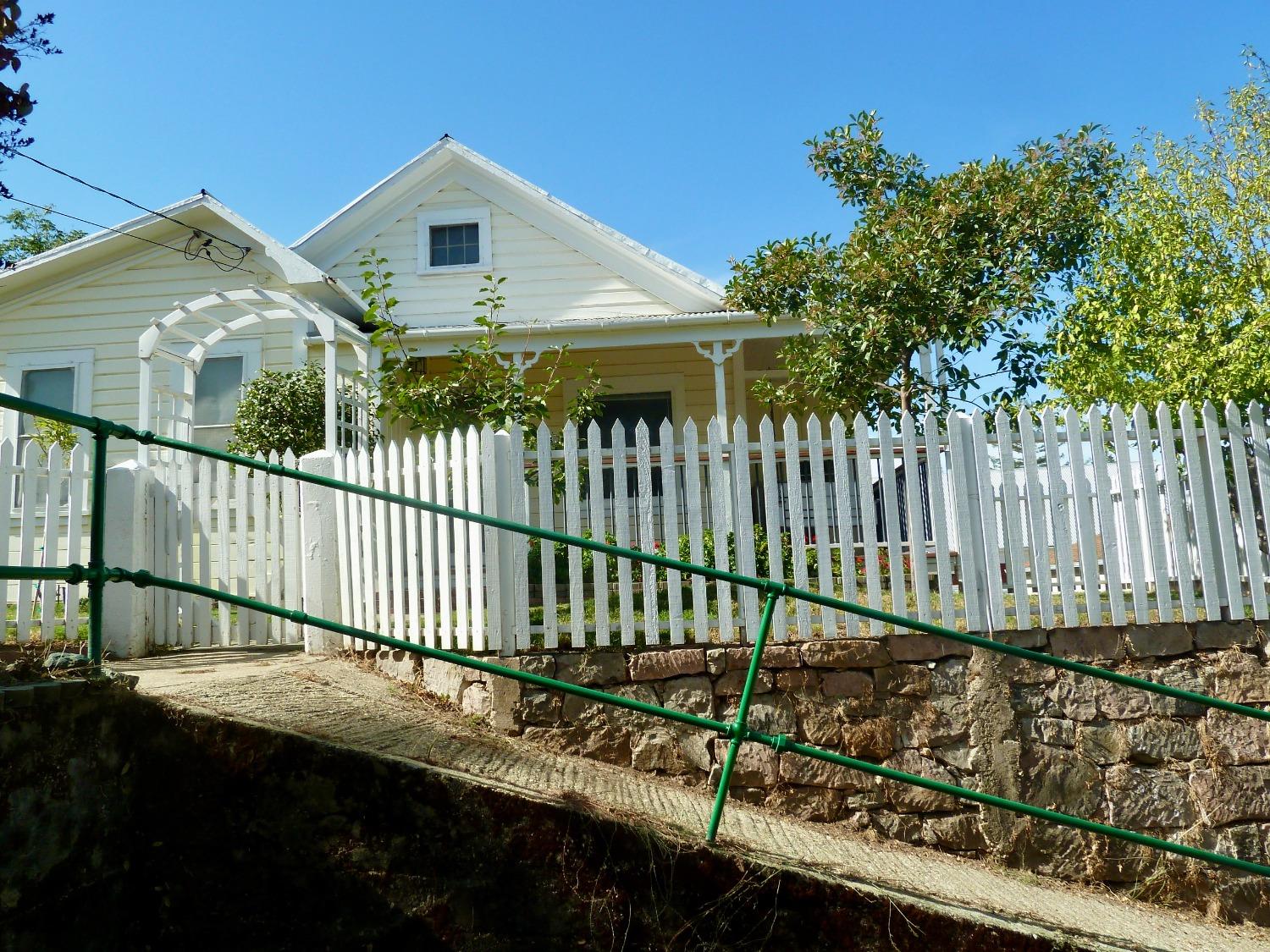 Marlette Street, Mokelumne Hill, California image 3