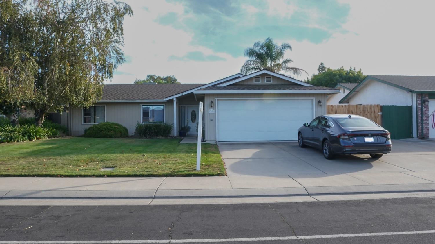 Photo of 3230 Estate Dr in Stockton, CA