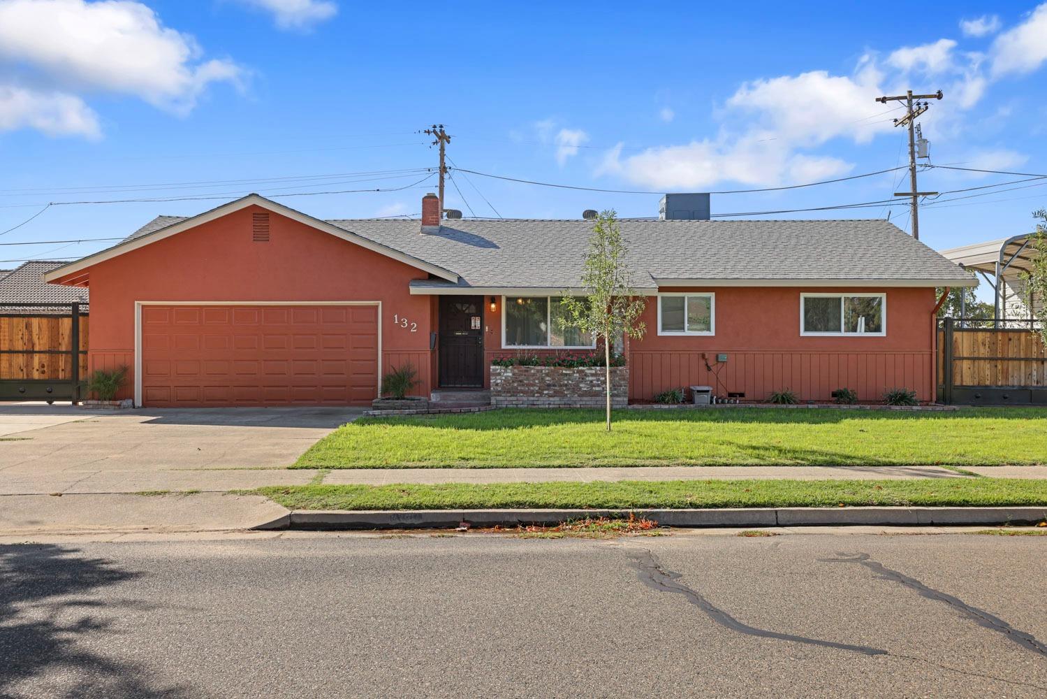 E Clinton Avenue, Atwater, California image 2