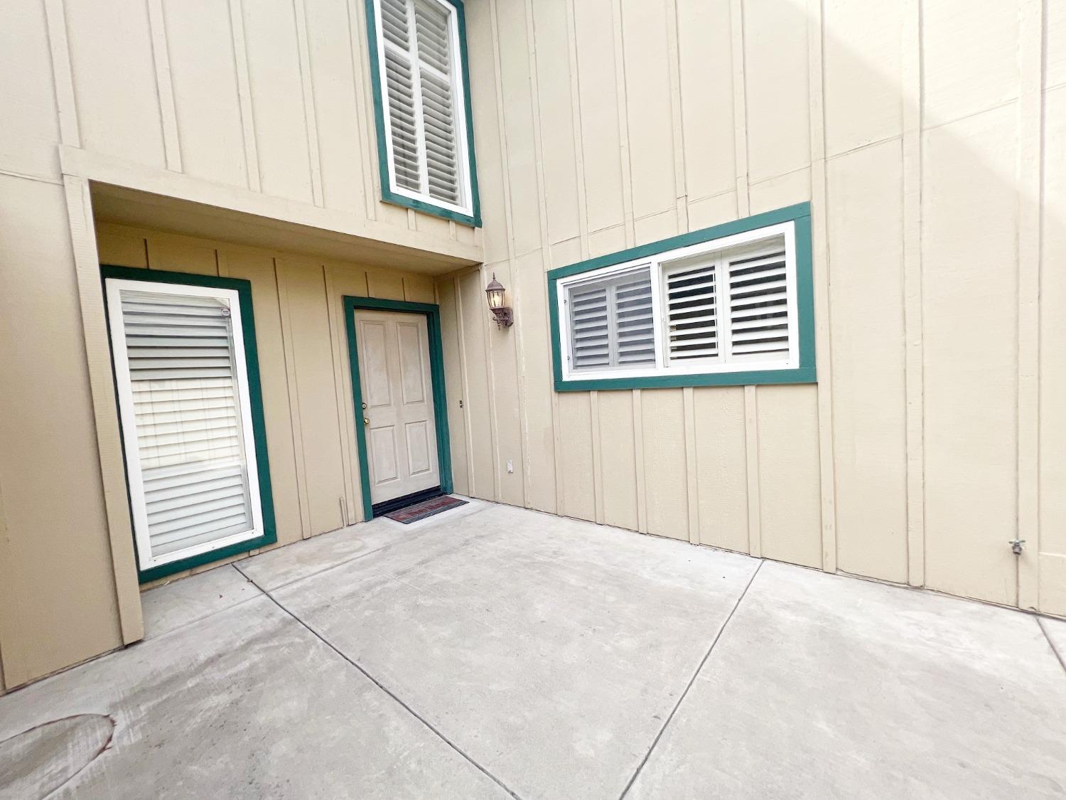 Detail Gallery Image 7 of 61 For 2164 Canyon Creek Dr, Stockton,  CA 95207 - 3 Beds | 2/1 Baths
