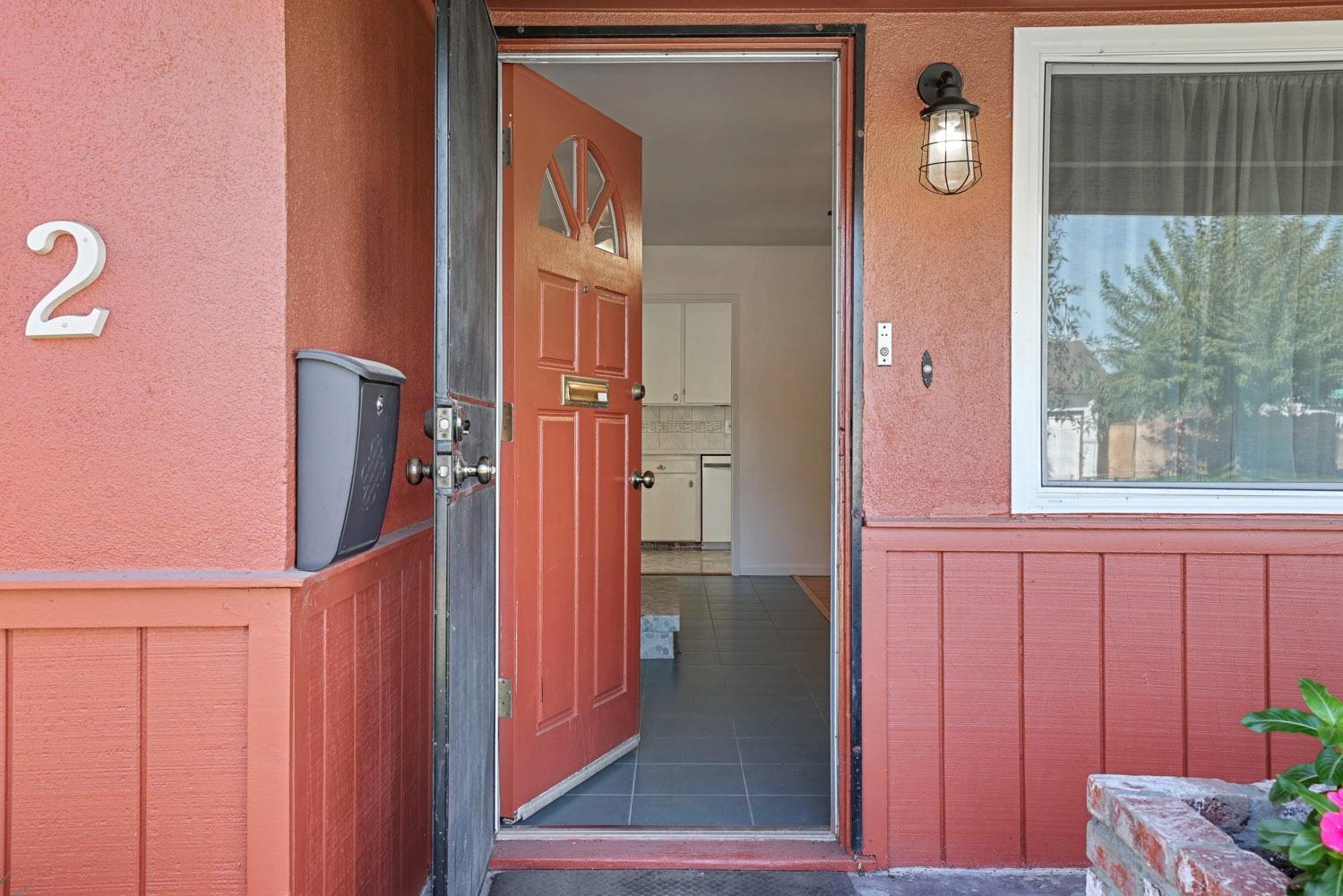 E Clinton Avenue, Atwater, California image 4
