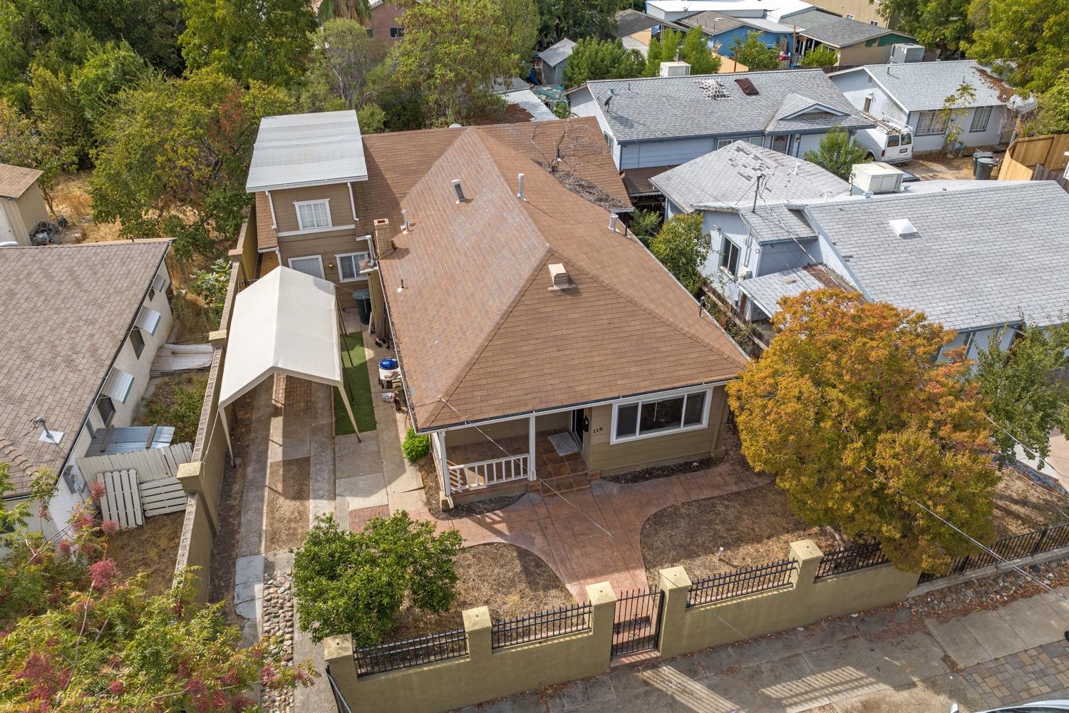 Photo of 119 Elm St in Roseville, CA