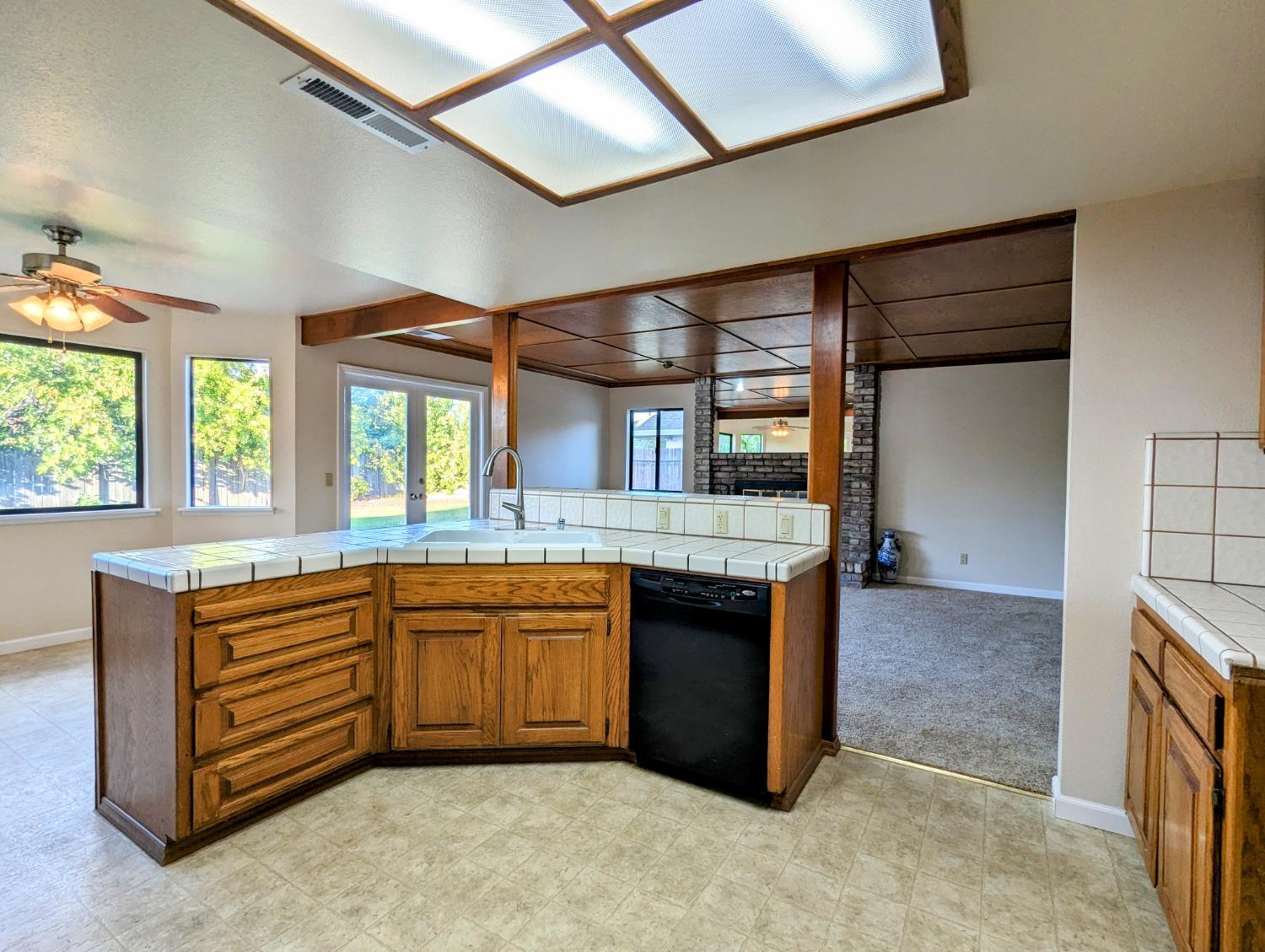 Walnut Hills Way, Fair Oaks, California image 7