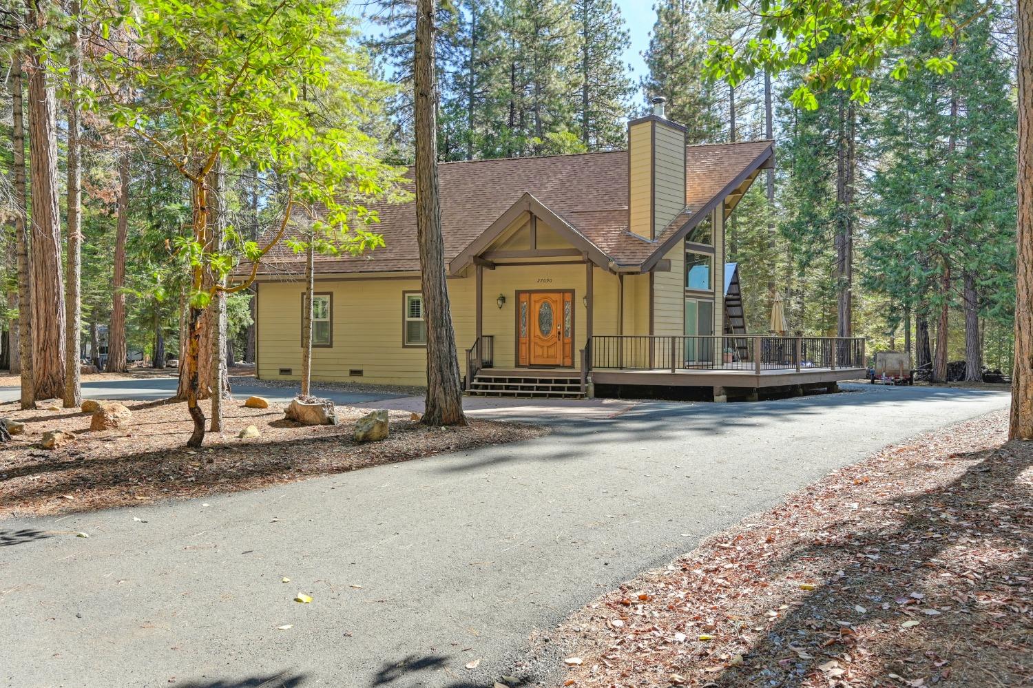 Photo of 27090 Woodland Rd in Pioneer, CA