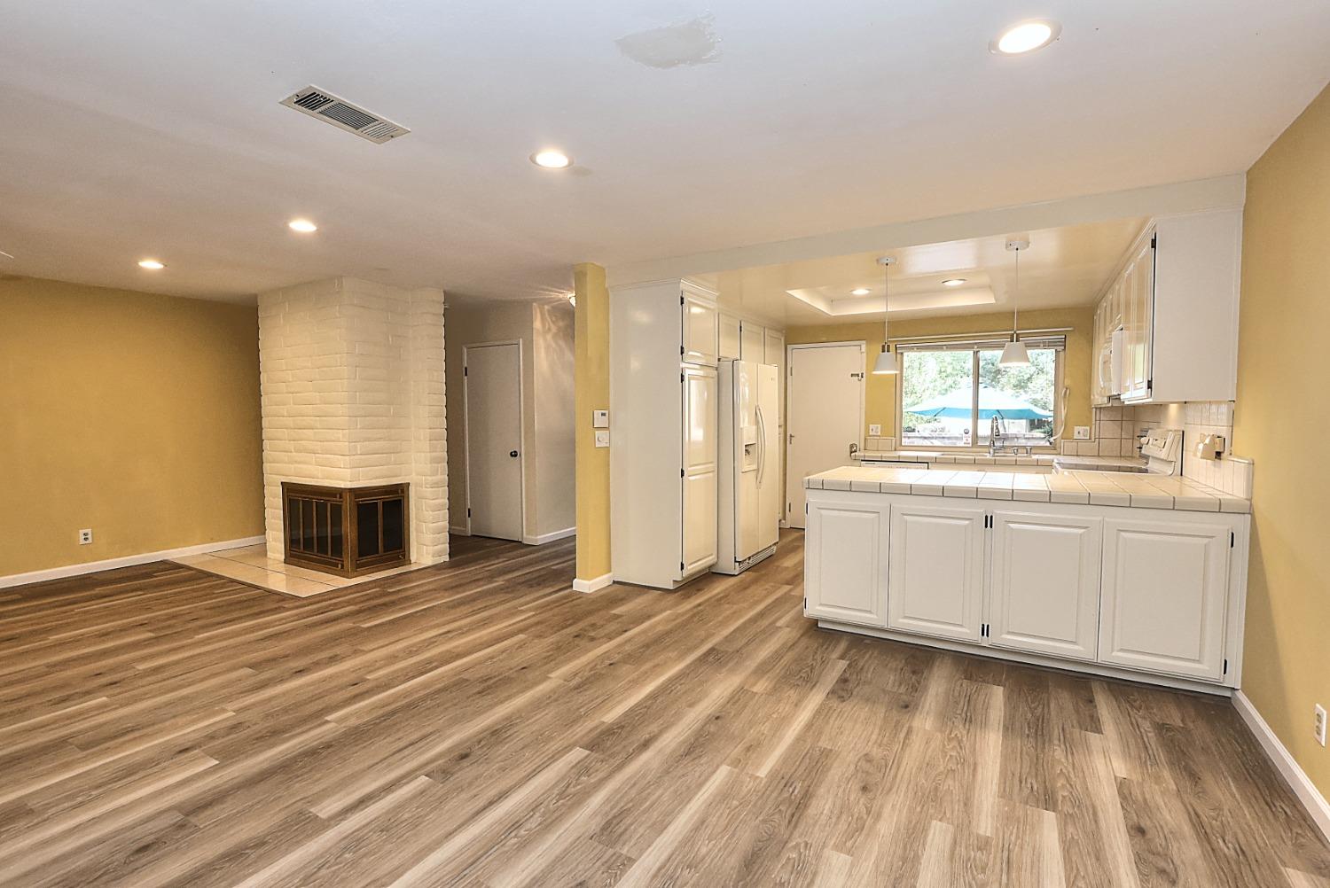 Photo #13: 223100994 Listing: Photo #13
