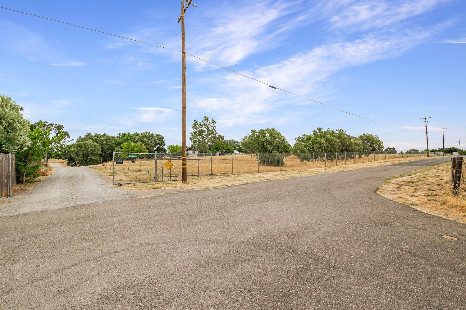 NW Maria Road, Corning, California image 16
