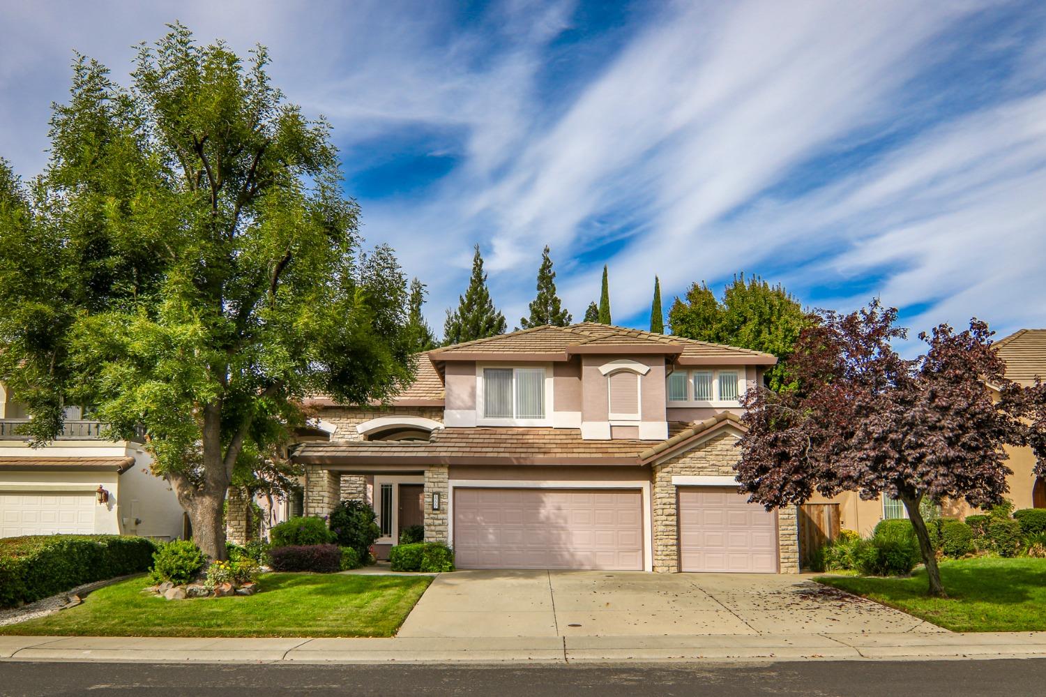 Photo of 1777 Orvietto Dr in Roseville, CA