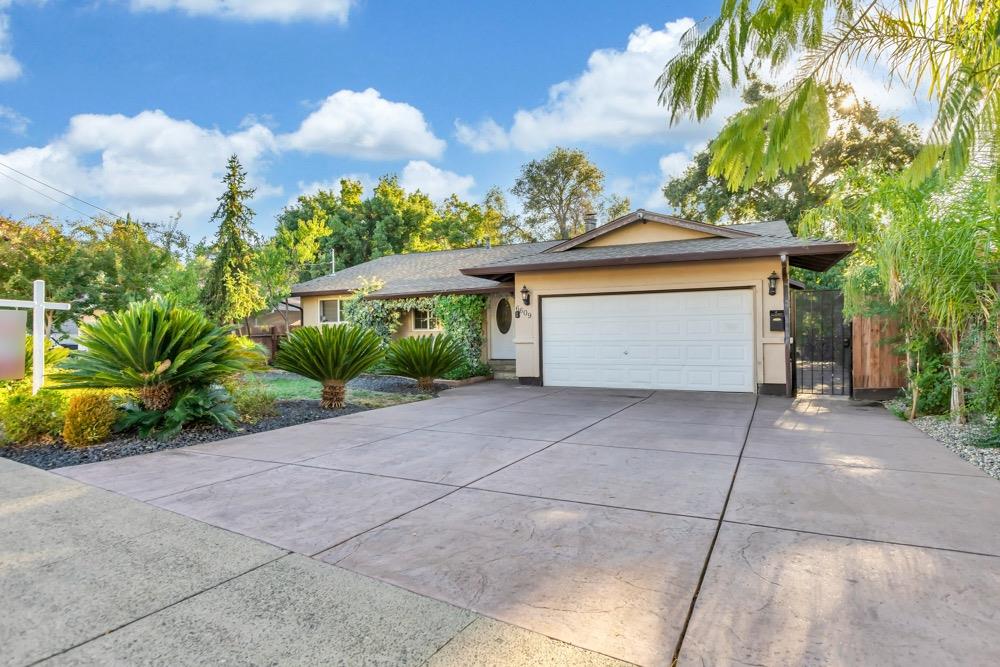 Woodmore Oaks Drive, Orangevale, California image 2