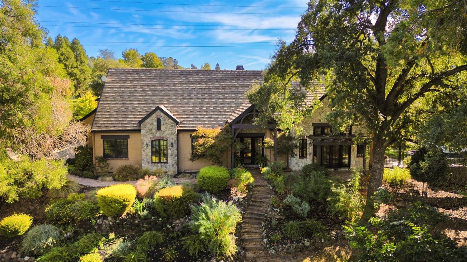 Photo of 2850 Shirland Tract Rd in Auburn, CA