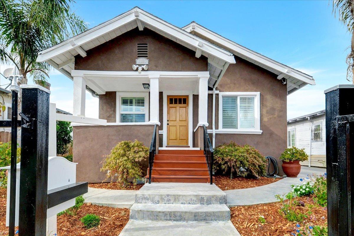 Photo of 1815 Church St in Oakland, CA