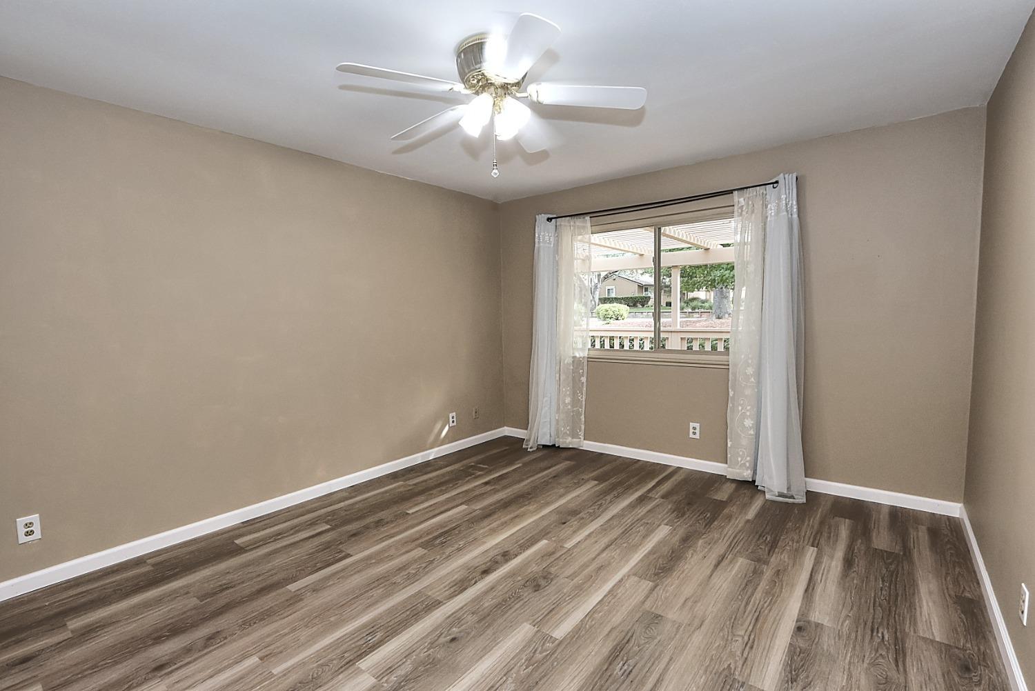 Photo #16: 223100994 Listing: Photo #16