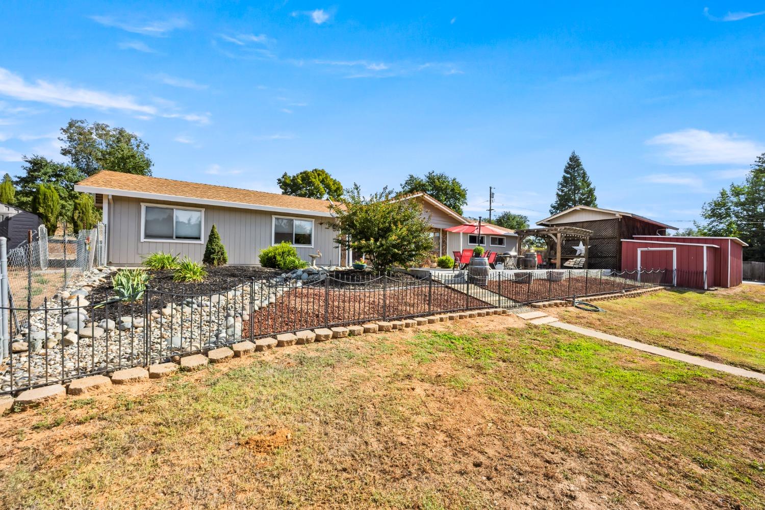 Photo of 10707 Mount Vernon Rd in Auburn, CA