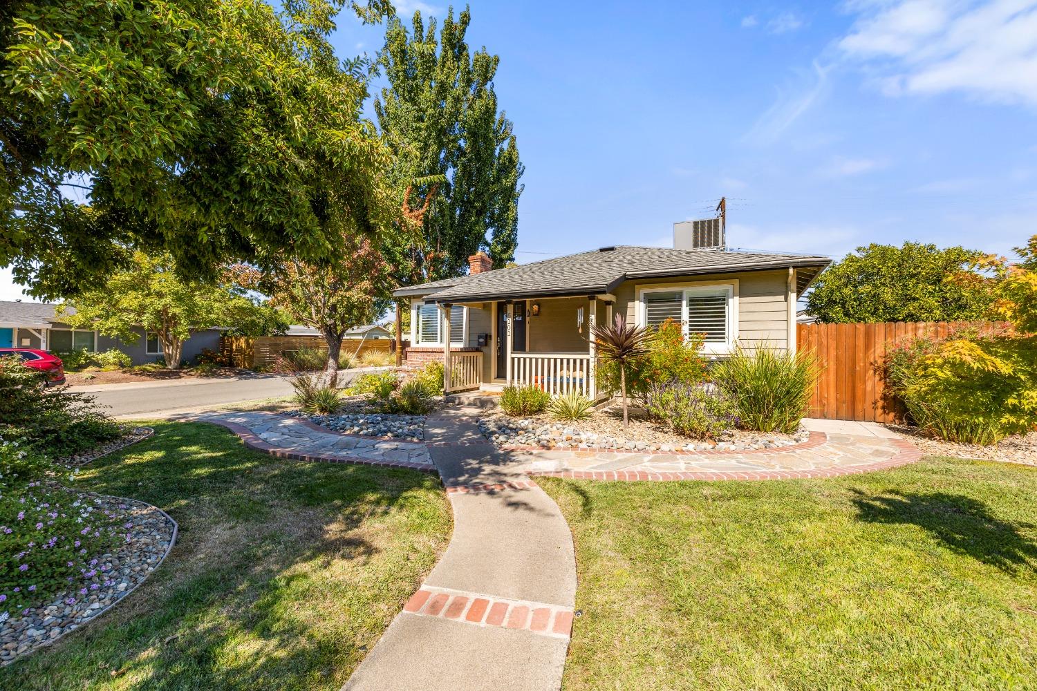Photo of 5101 C St in Sacramento, CA