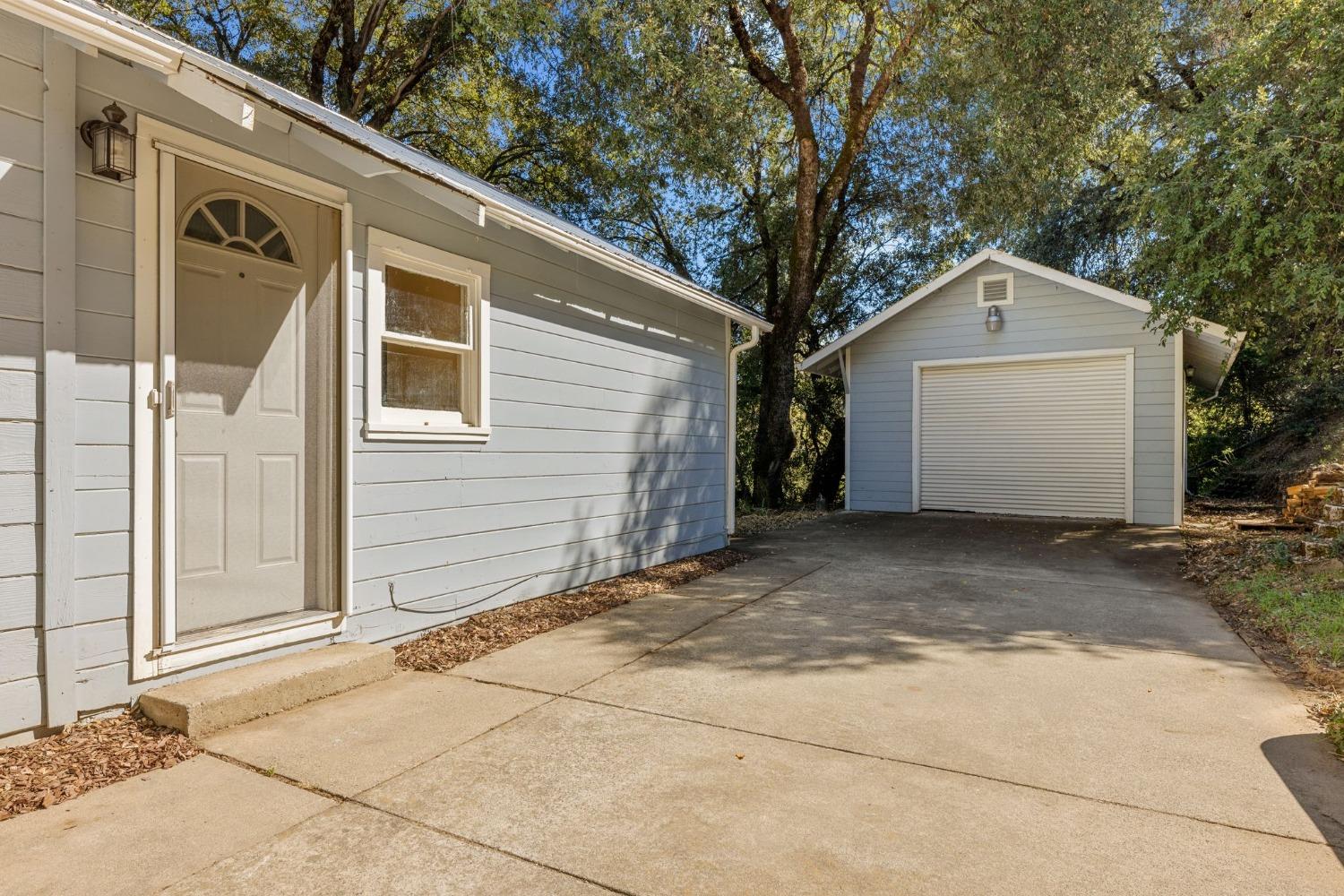 Mount Aukum Road, Somerset, California image 29