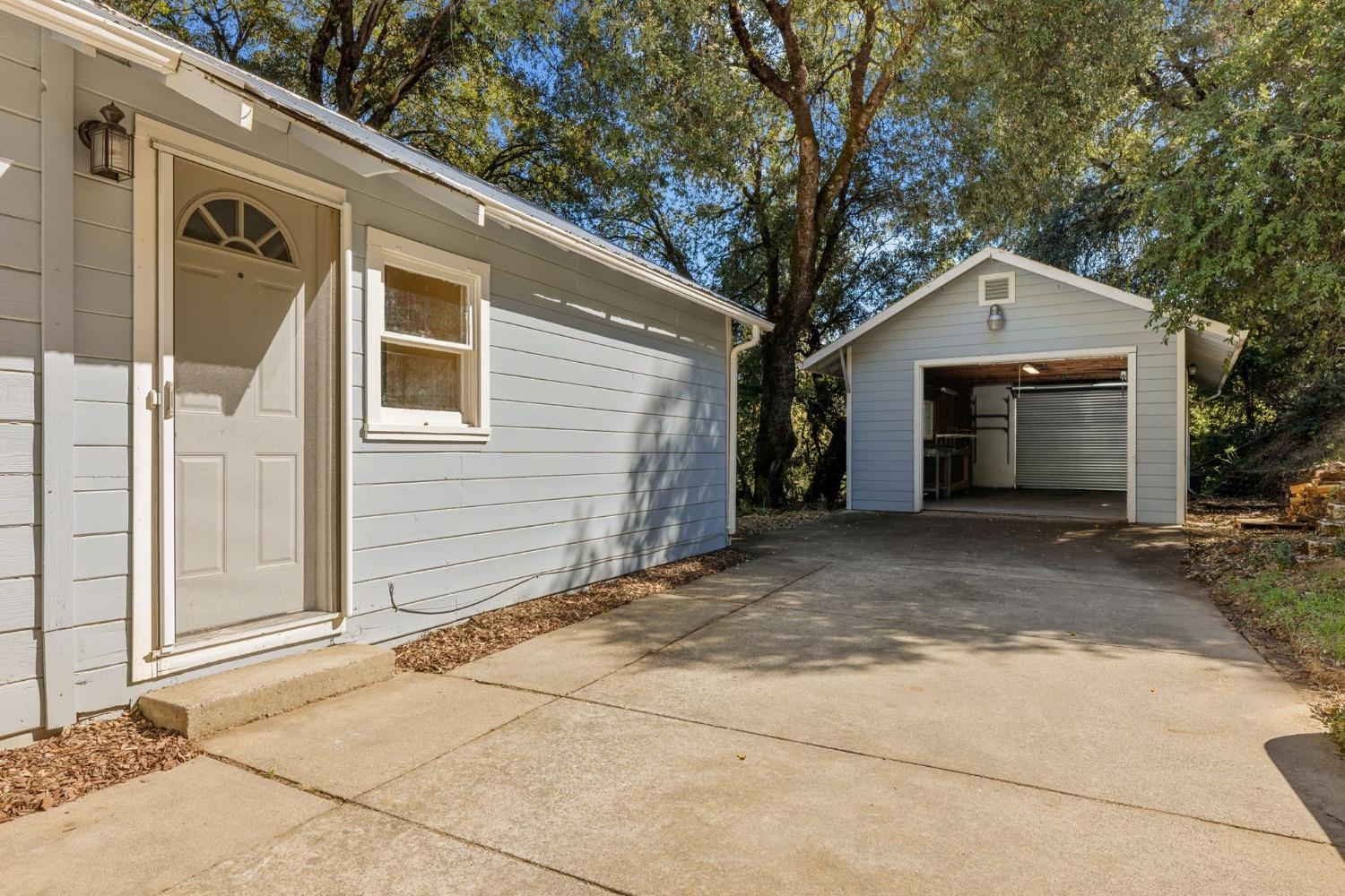 Mount Aukum Road, Somerset, California image 30