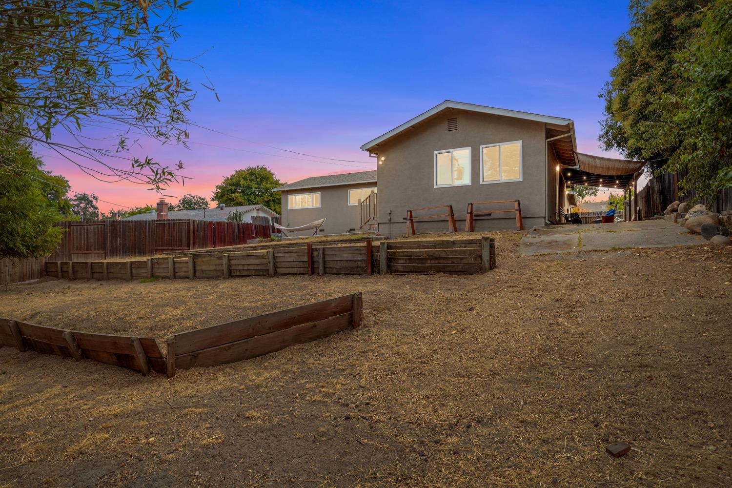 Amerigo Avenue, Orangevale, California image 11