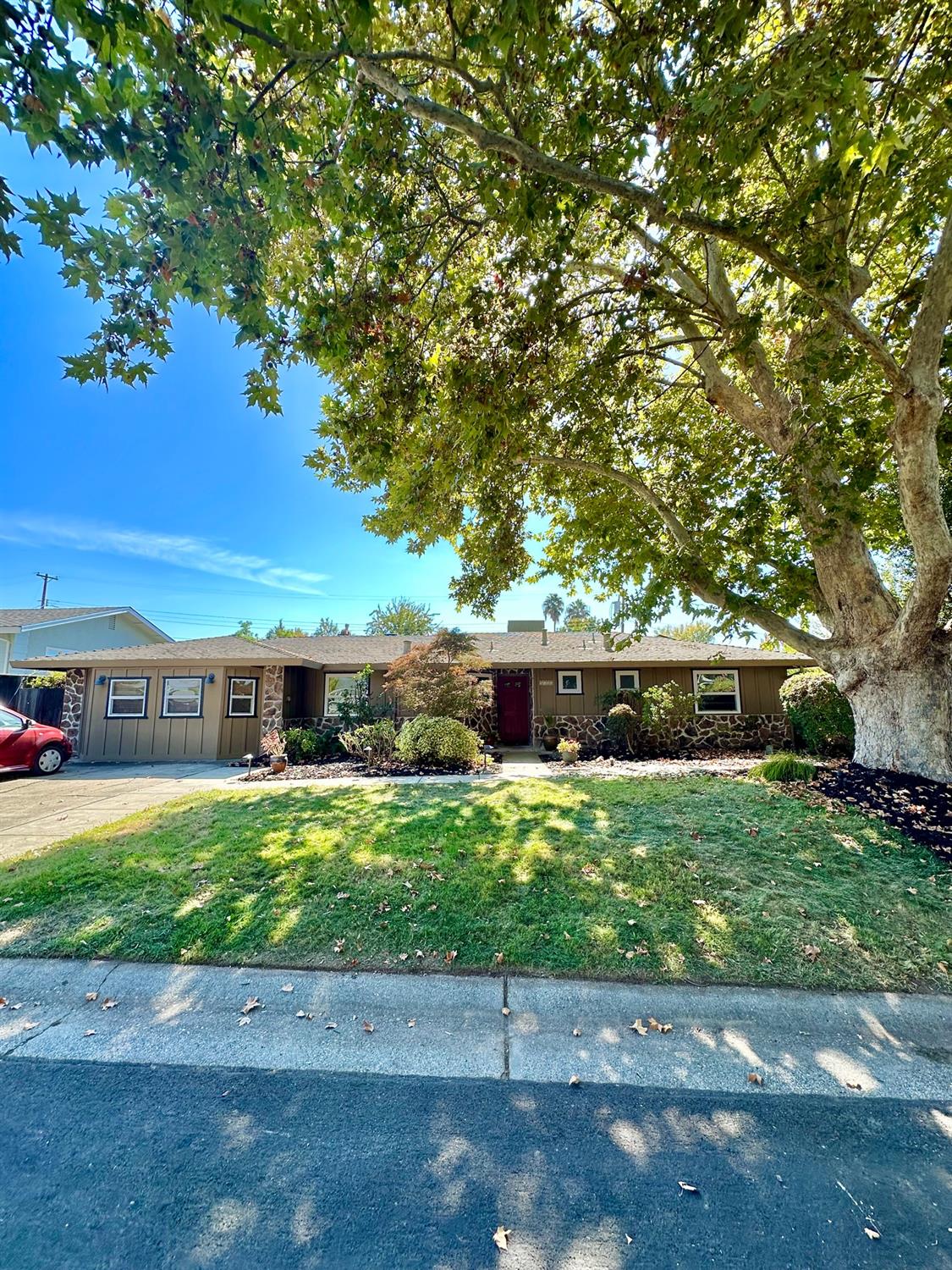 Photo of 5722 Francis Dr in Loomis, CA