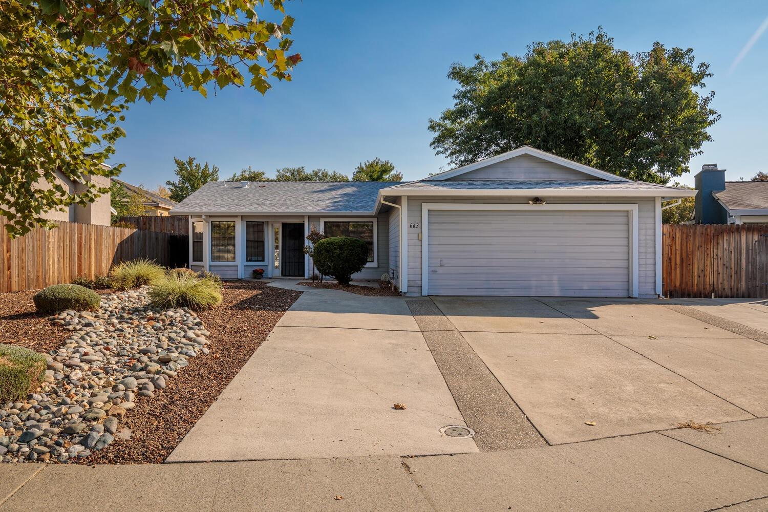 Photo of 663 Grider Dr in Roseville, CA