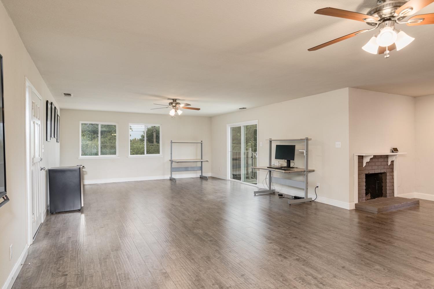 Amerigo Avenue, Orangevale, California image 9