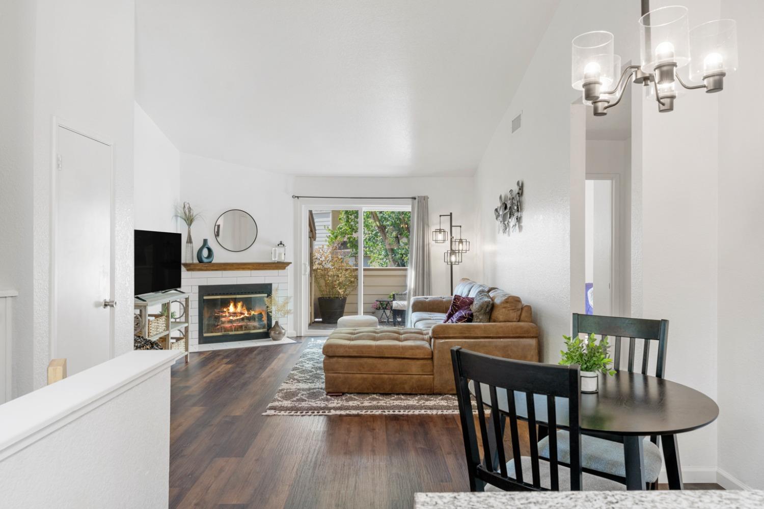 Photo #9: 223099289 Listing 