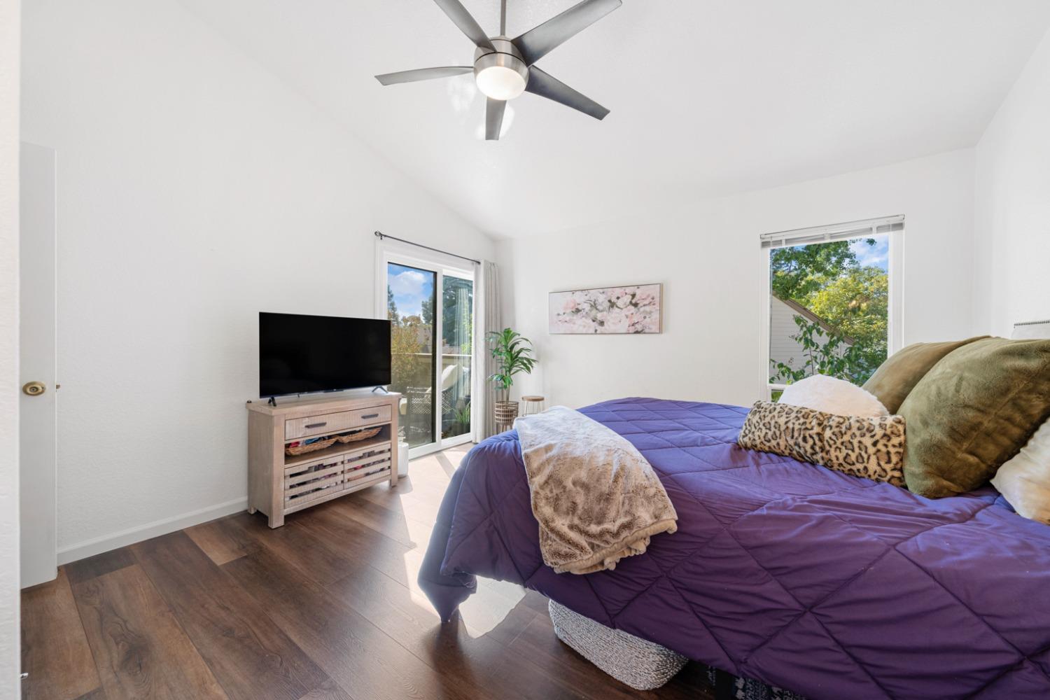 Photo #12: 223099289 Listing 