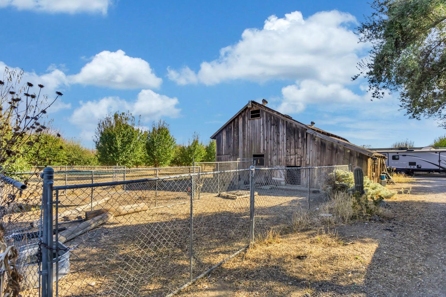 Almond Ave, Arbuckle, California image 41