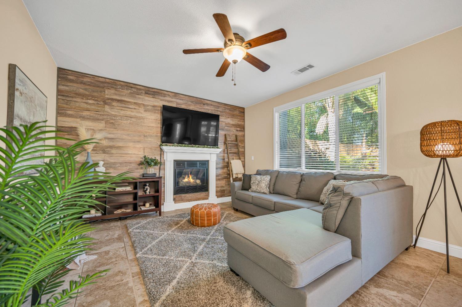 Mount Conness Court, Antioch, California image 25