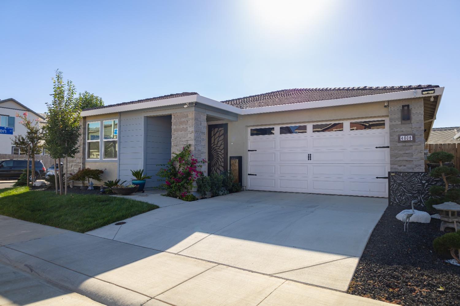 Photo of 4008 Mackerricher Wy in Rancho Cordova, CA