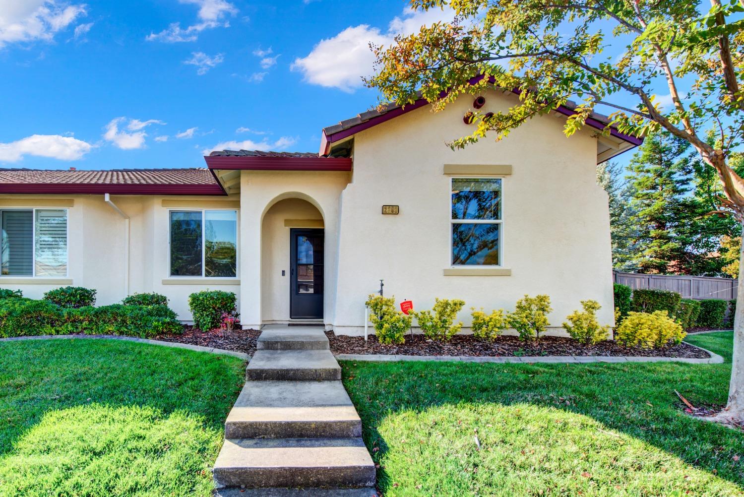 Photo of 2389 Cotterdale Aly in Sacramento, CA