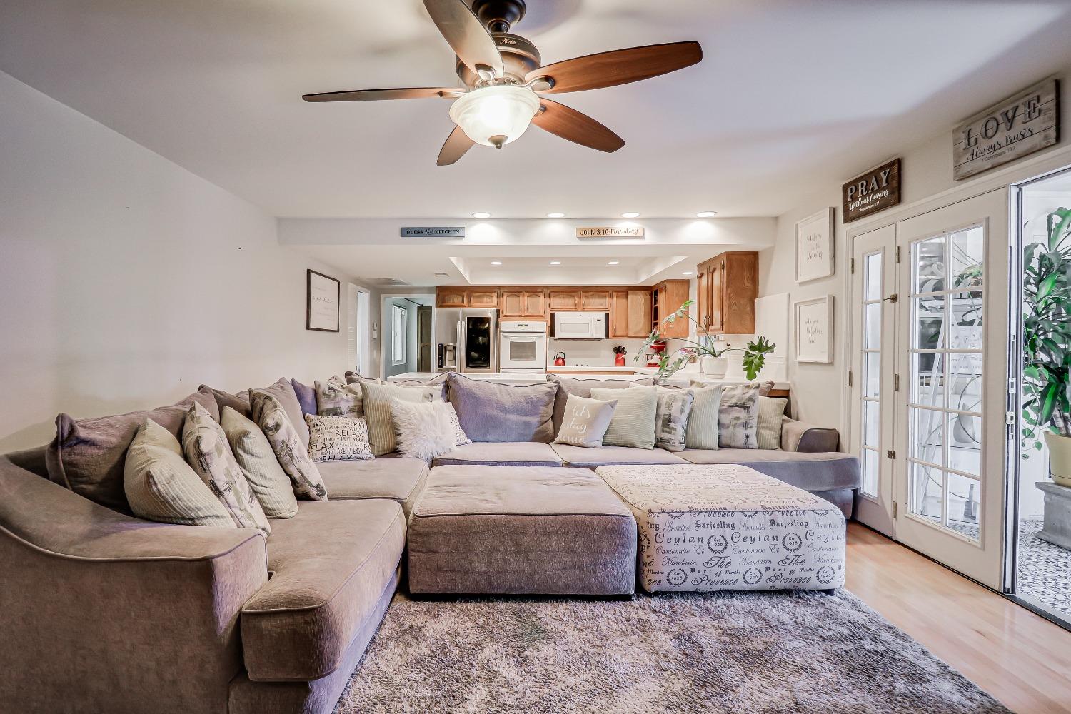 Noah Avenue, Bakersfield, California image 11