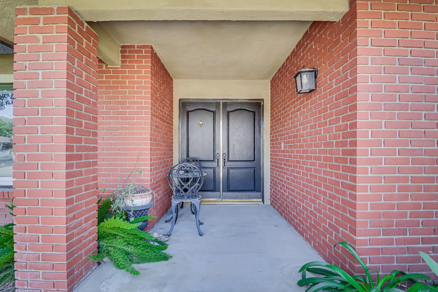 Noah Avenue, Bakersfield, California image 5