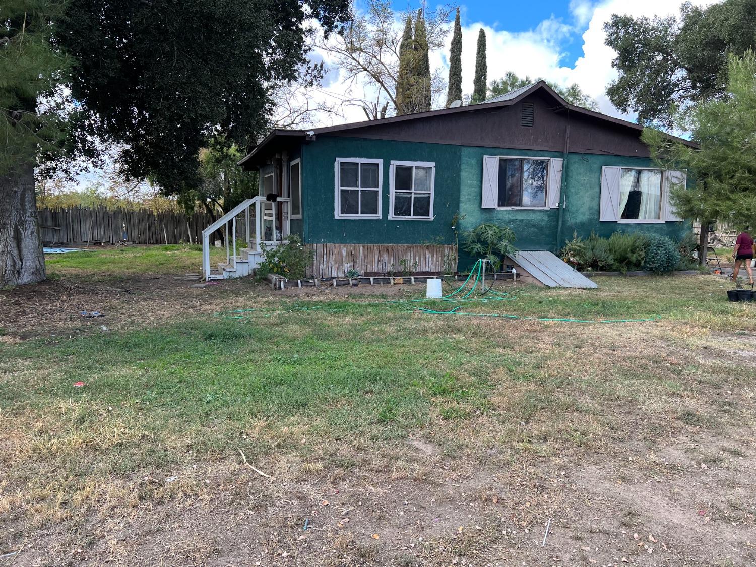 Photo of 10854 White Crane Rd in Atwater, CA
