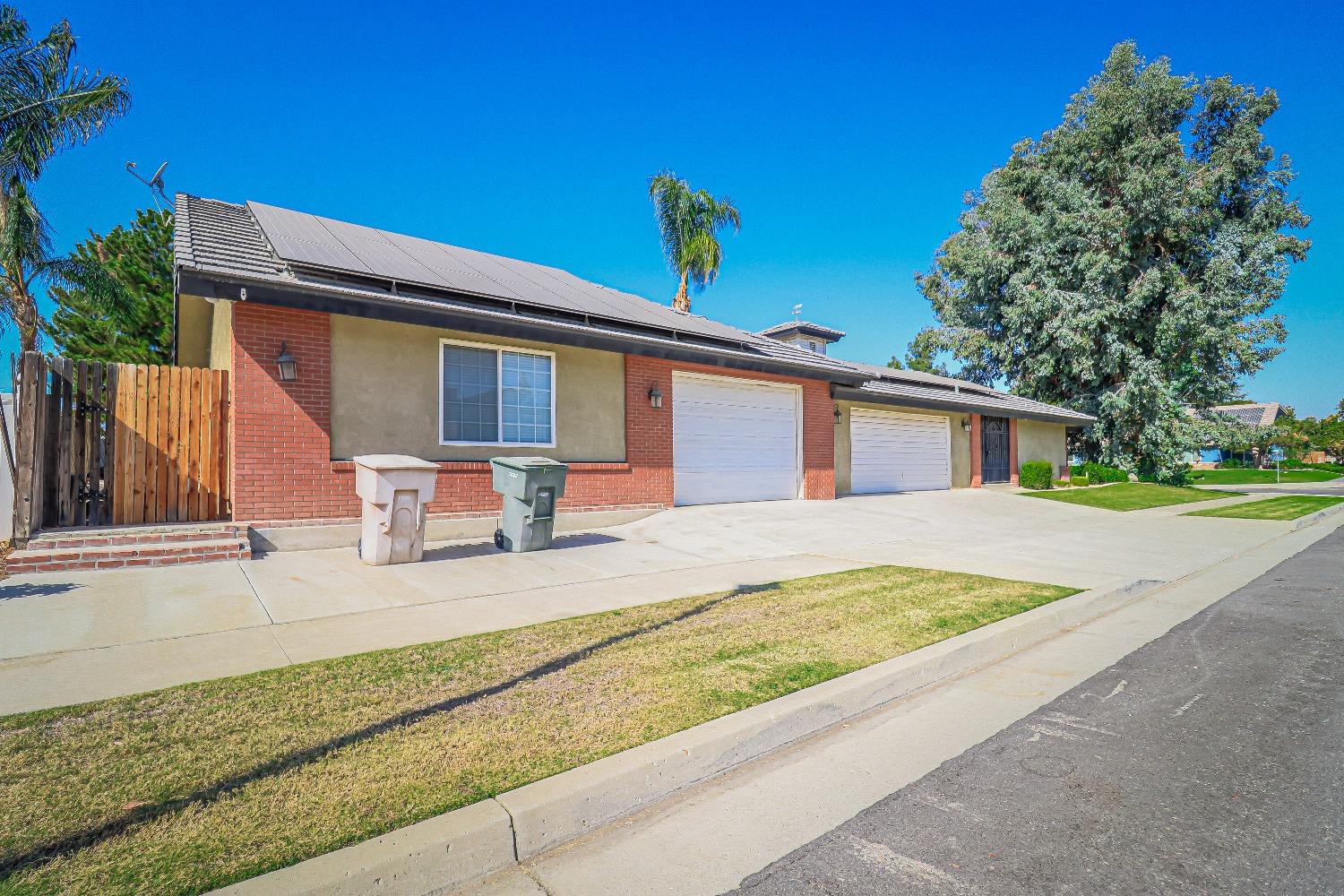 Noah Avenue, Bakersfield, California image 7
