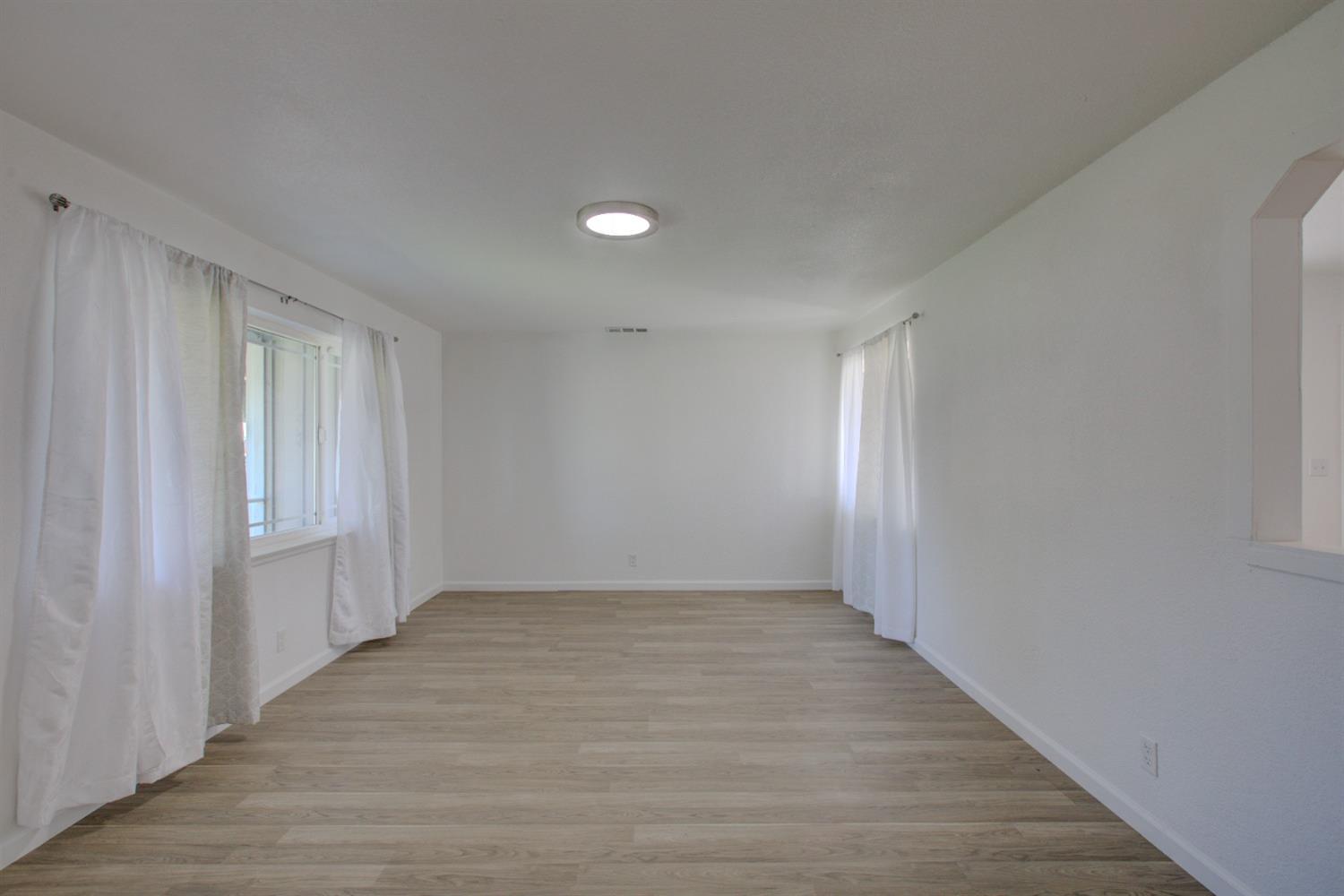 Detail Gallery Image 9 of 37 For 595 Brimmer Rd, Merced,  CA 95341 - 3 Beds | 1 Baths