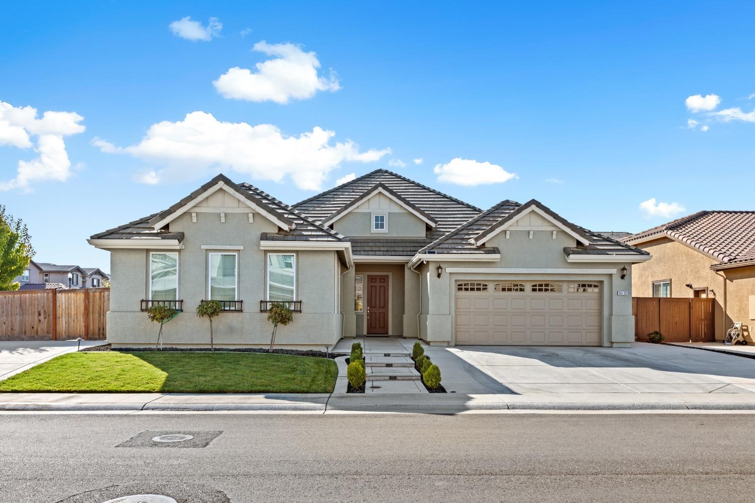 Photo of 8630 White Front Wy in Elk Grove, CA