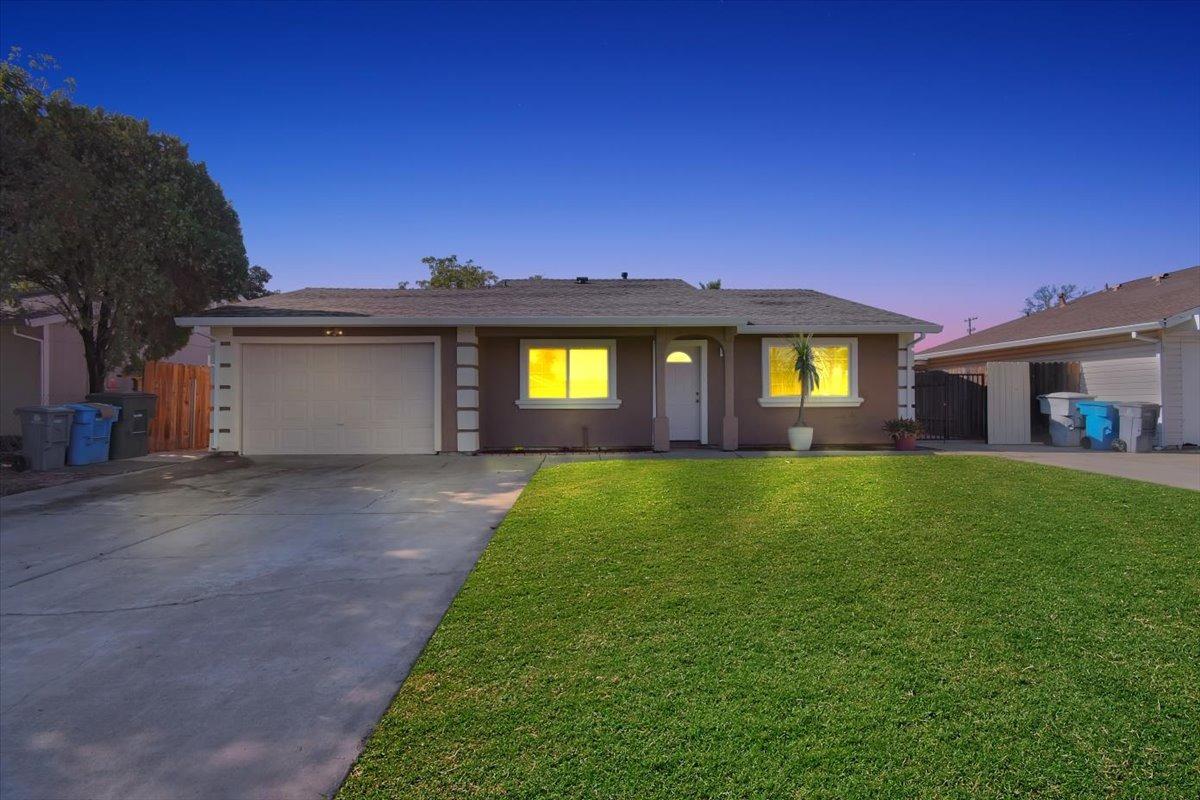 Photo of 4400 Martel Dr in Olivehurst, CA