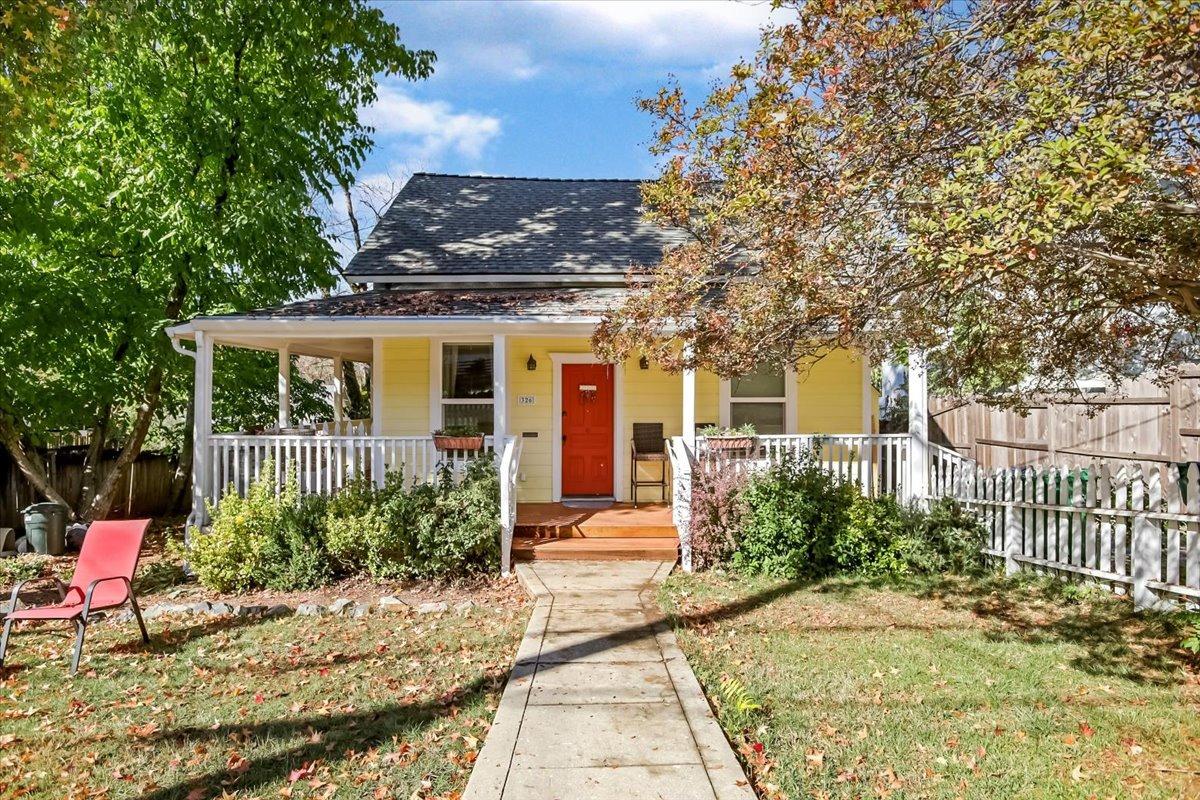 Photo of 326 Pleasant St in Grass Valley, CA