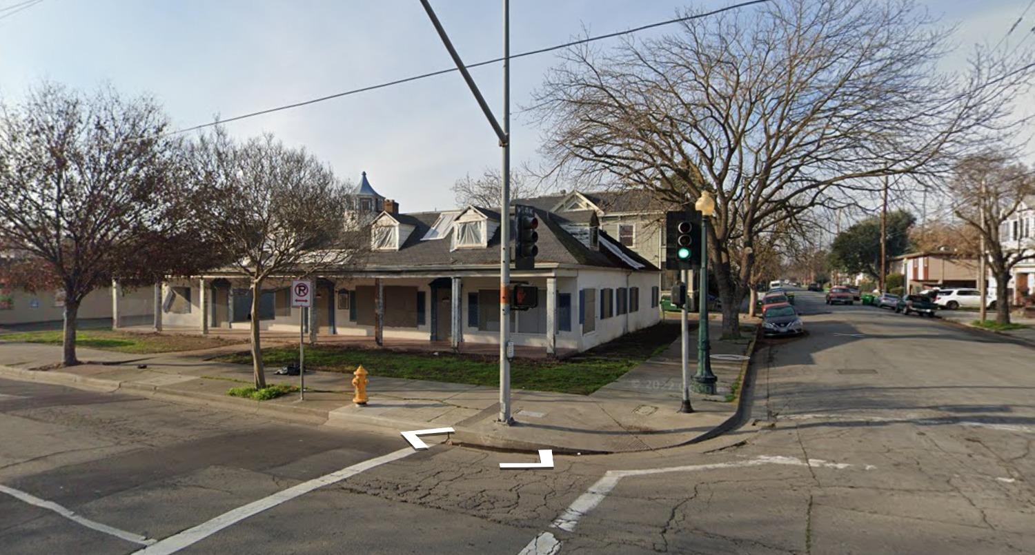 Photo of 1041 N California St in Stockton, CA