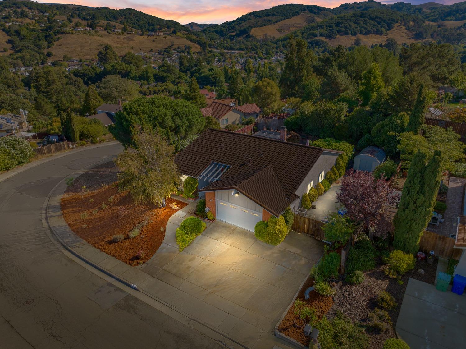 Photo of 2216 Bristlecone Dr in Richmond, CA