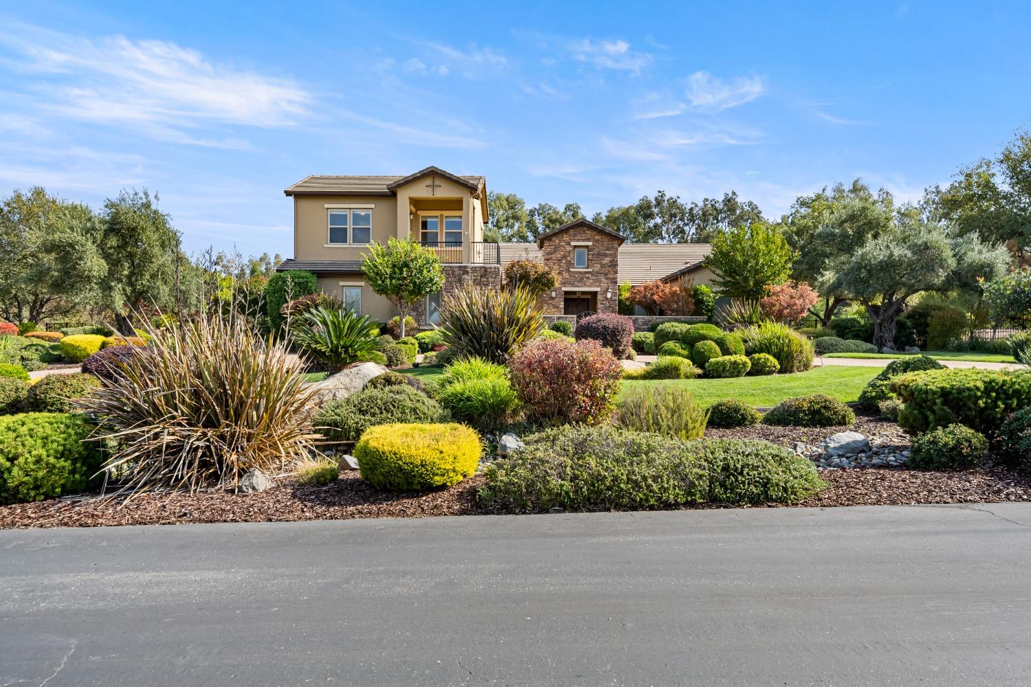 Rustic Woods Way, Loomis, California image 1