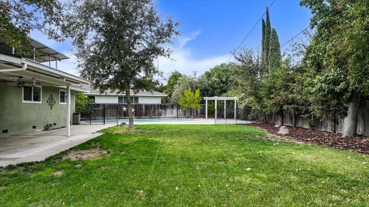 E Van Court, Ripon, California image 33
