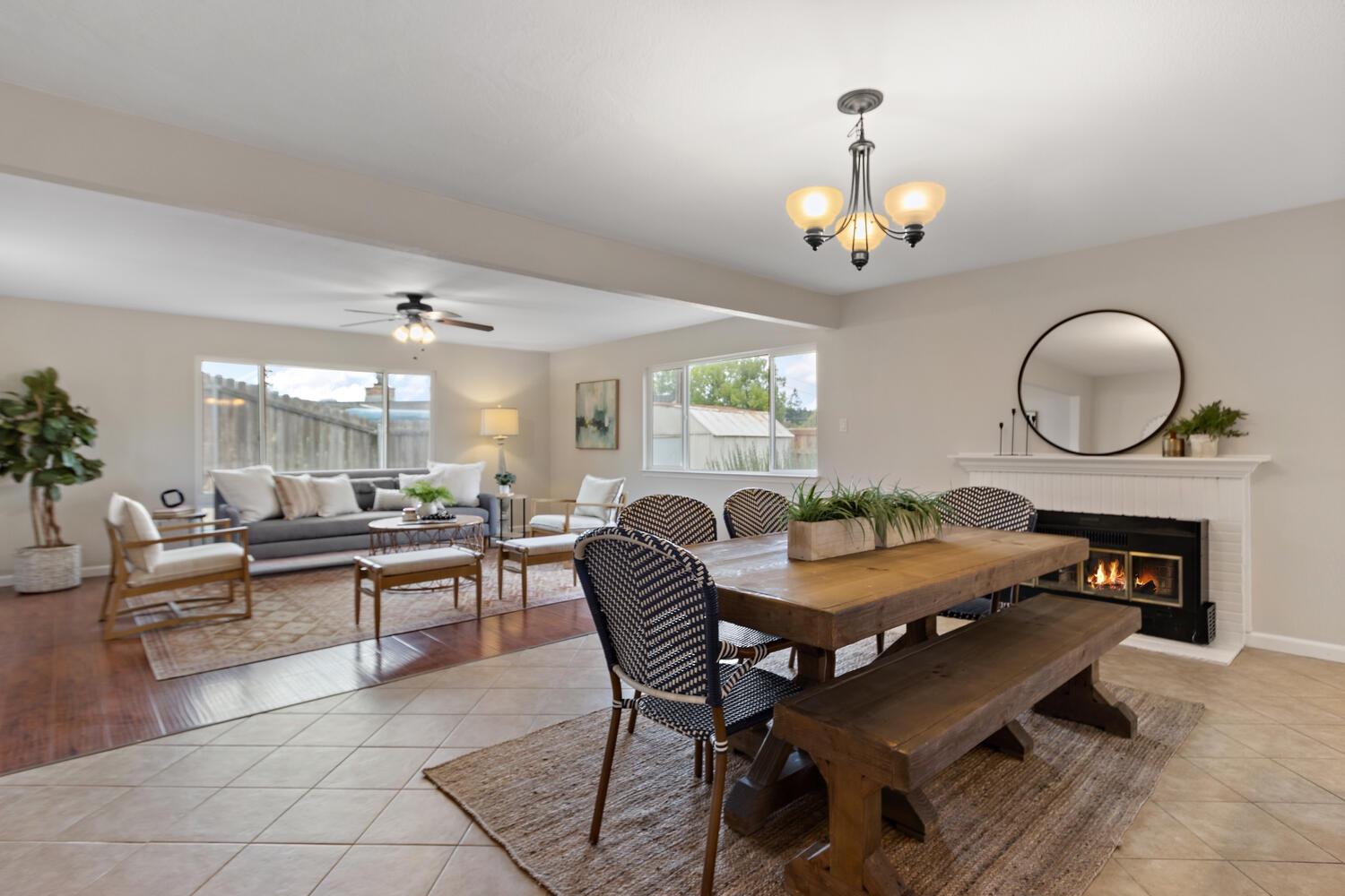 Photo of 6014 Cherrelyn Wy in Carmichael, CA